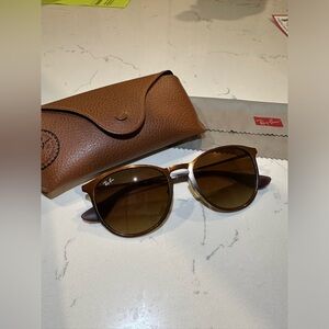 BRAND NEW women’s Ray-Ban sunglasses